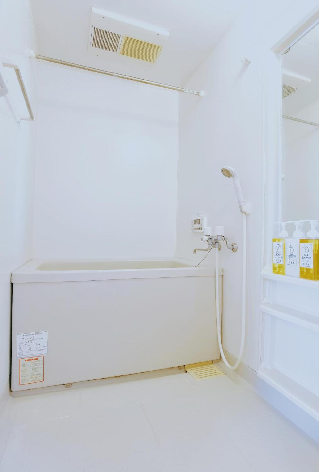 Abc Guest House 2F Идзумисано Экстерьер фото